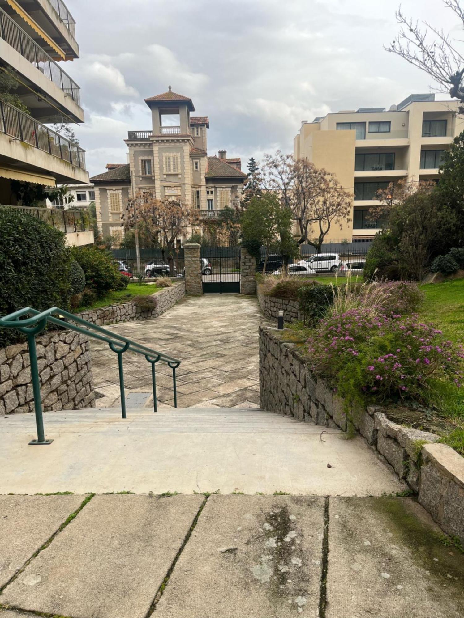 Appartement Douillet En Ville Ajaccio  Buitenkant foto
